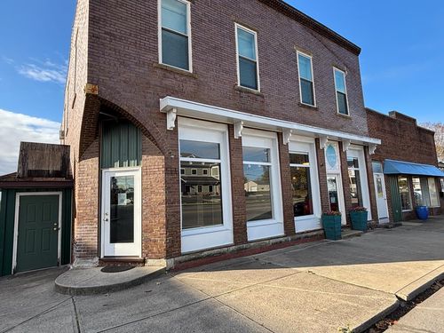 206 W Main St, Mc Arthur, OH, 45651-1216 | Card Image