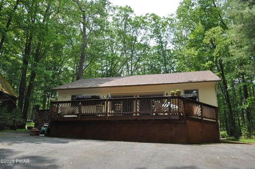24 Lakeside Dr, Lakeville, PA, 18438-4012 | Card Image