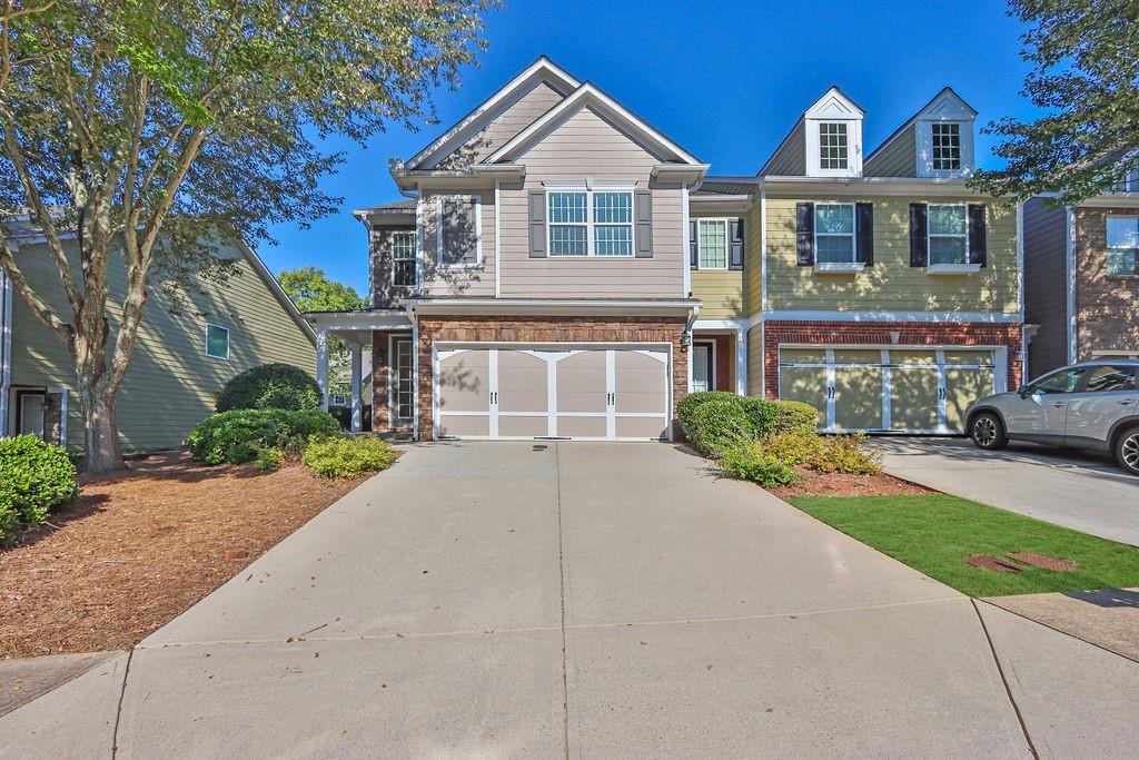 Pierce Ivy Ct, Lawrenceville, GA 30043