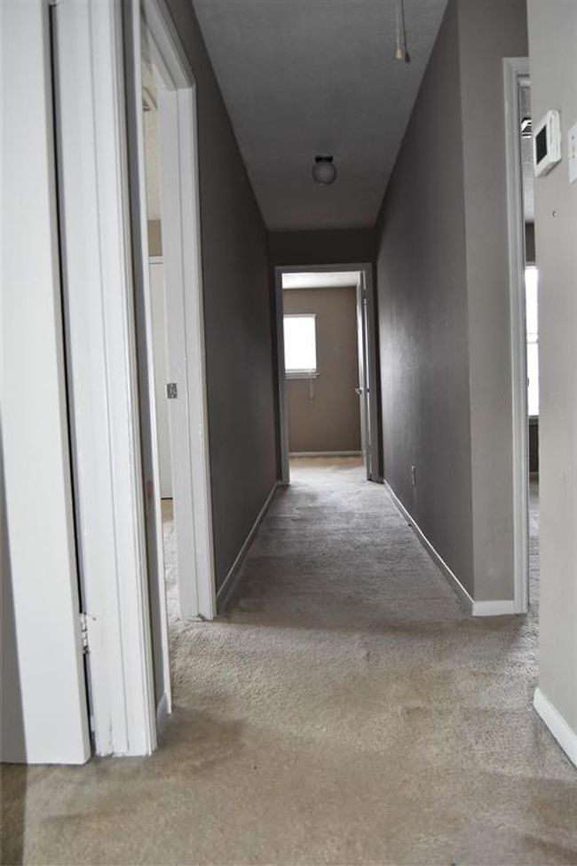 upstairs hallway | Image 19