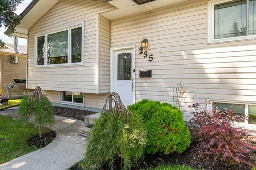 235 Allan Crescent Se, Calgary, AB, T2J0T3 | Card Image