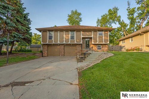 15161 R St, Omaha, NE, 68137-2464 | Card Image