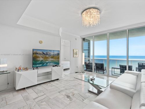apt-1904-18101 Collins Ave, Sunny Isles Beach, FL, 33160-3385 | Card Image