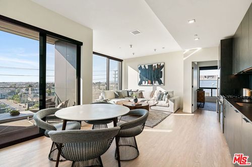 304-3688 Overland Ave, Los Angeles, CA, 90034-4249 | Card Image