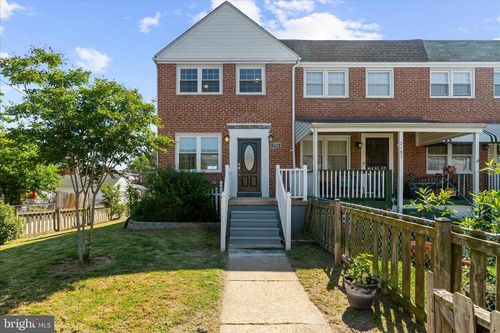 2703 Creston Rd, DUNDALK, MD, 21222-2208 | Card Image