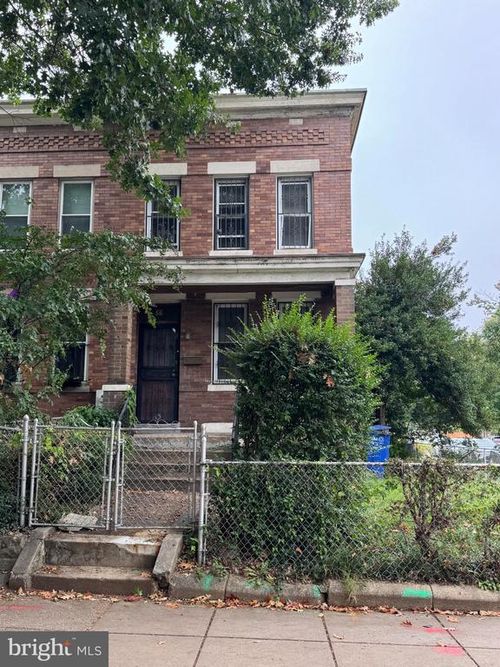 560 14th Street Se, WASHINGTON, DC, 20003 | Card Image