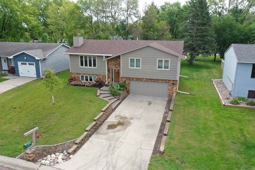 3225 Center Lake Dr, Spirit Lake, IA, 51360-7276 | Card Image