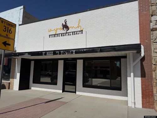 709 9th St, WHEATLAND, WY, 82201-2915 | Card Image