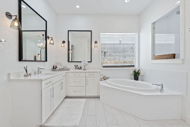 15802 Axehandle Trl, House other with 4 bedrooms, 4 bathrooms and 4 parking in Austin TX | Image 22