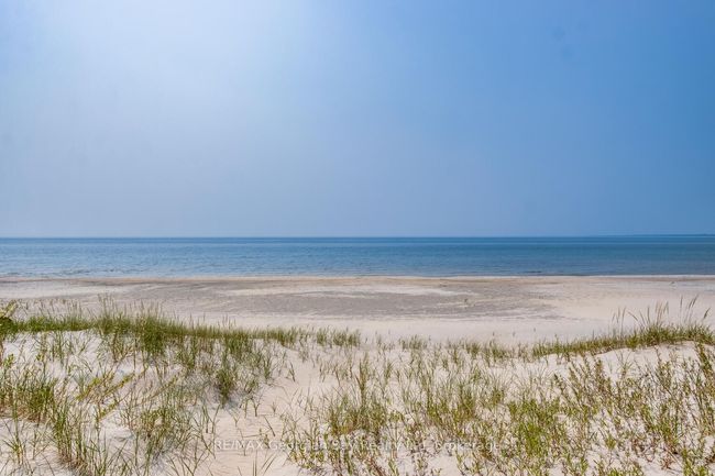 760 Tiny Beaches Rd S, House other with 4 bedrooms, 1 bathrooms and 6 parking in Tiny ON | Image 5