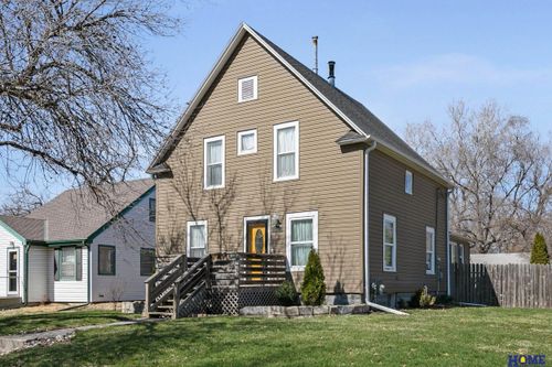 4242 Madison Avenue, Lincoln, NE, 68504 | Card Image