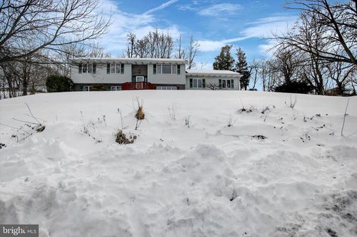 9660 Molly Pitcher Hwy, SHIPPENSBURG, PA, 17257-9204 | Card Image