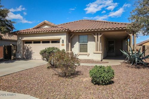 3060 E Ravenswood Dr, Gilbert, AZ, 85298-9032 | Card Image