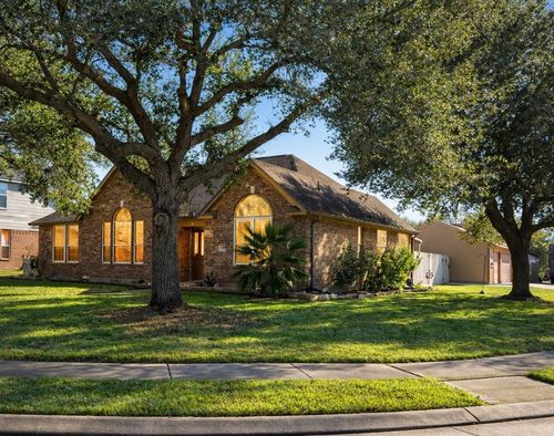 217 Plum Cir, Lake Jackson, TX, 77566-4815 | Card Image