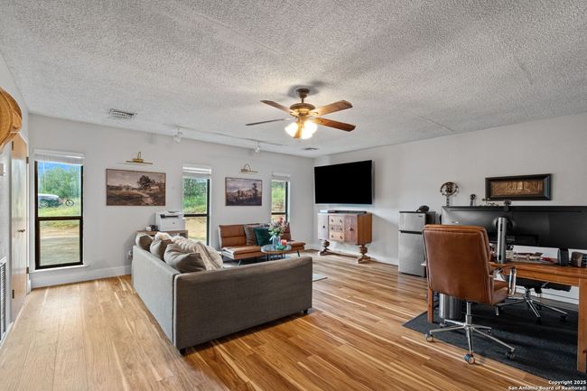 30650 Wildcat Dr, House other with 3 bedrooms, 2 bathrooms and null parking in Bulverde TX | Image 18