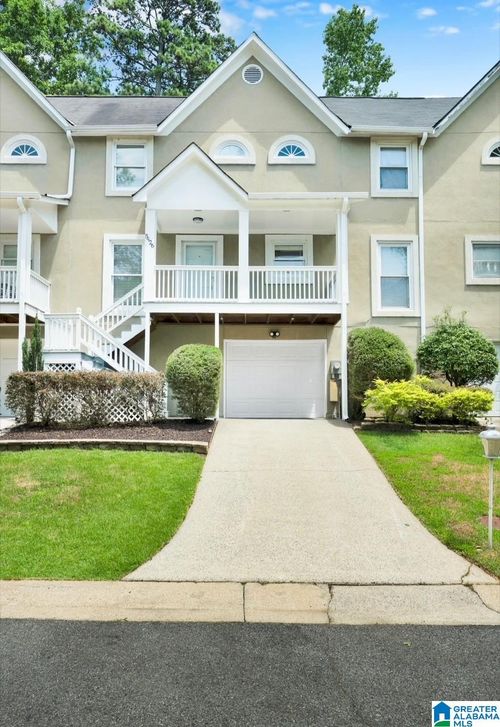 5426 Whisper Wood Circle, HOOVER, AL, 35226 | Card Image