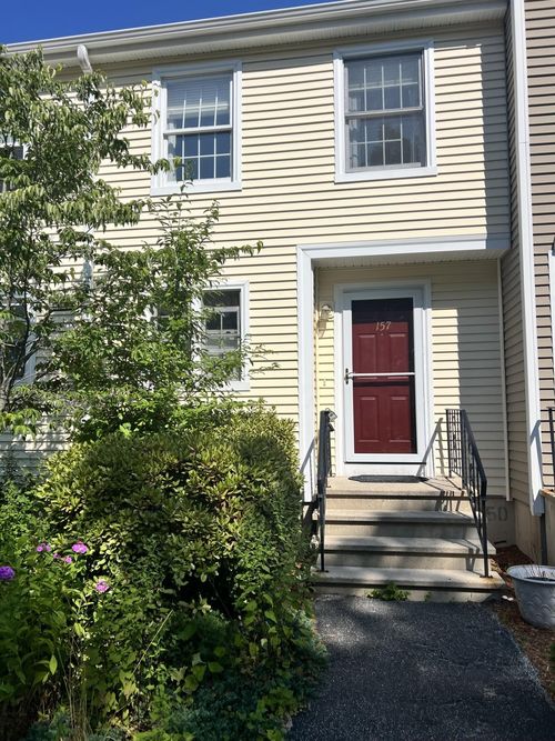 157 Fox Hollow Way, Manchester, NH, 03104-6407 | Card Image