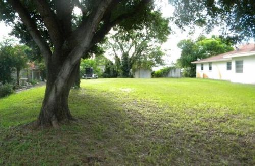 212 Ne 14th Ave, Pompano Beach, FL, 33060-6722 | Card Image