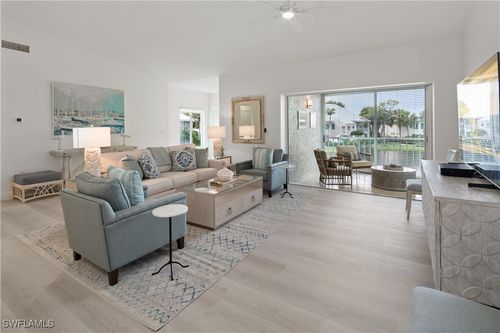 apt-607-784 Willowbrook Dr, NAPLES, FL, 34108-8535 | Card Image