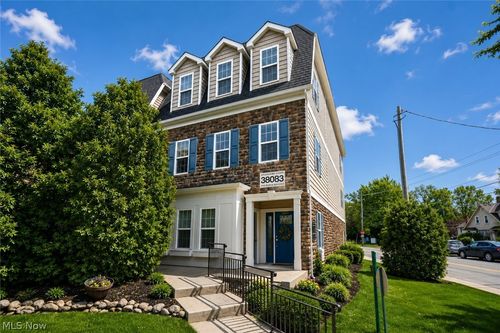 2-38083 Euclid Ave, Willoughby, OH, 44094-6101 | Card Image