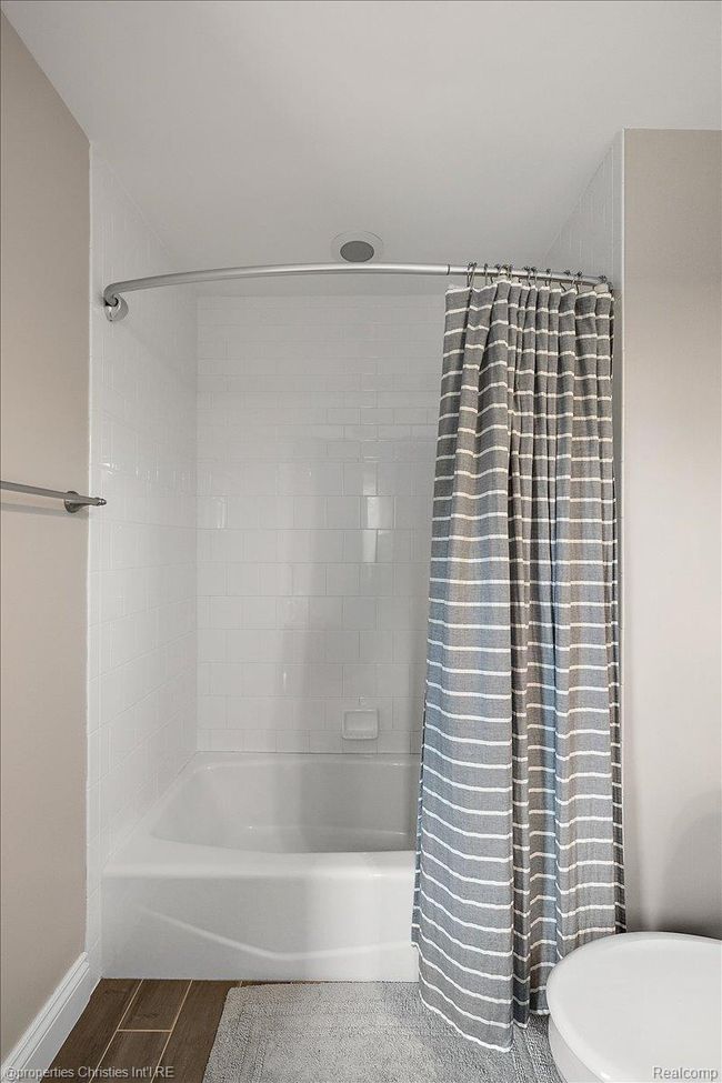 106-5385 Longmeadow Rd-106.jpg | Image 69