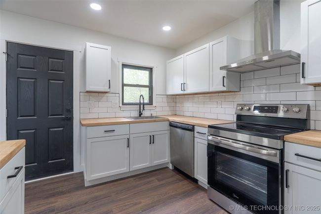 Kitchen | Image 5