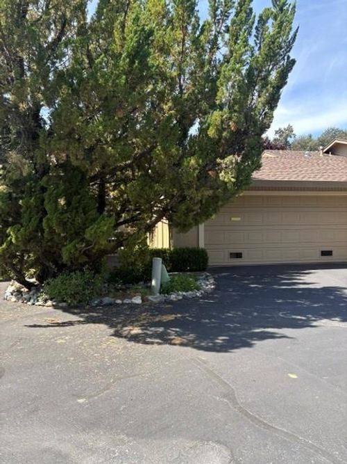5120 Village Oaks Drive, Rocklin, CA, 95677 | Card Image