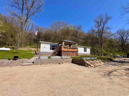 1862 Village Creek Dr, Lansing, IA, 52151-7581 | Card Image