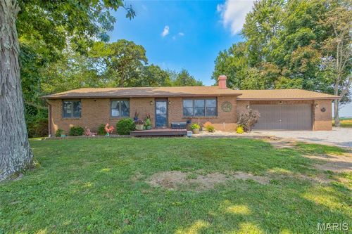 8945 Prairietown Rd, Dorsey, IL, 62021-1409 | Card Image