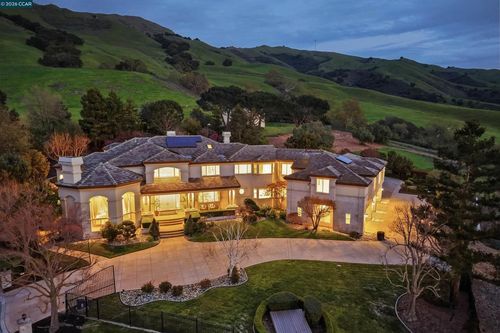 2981 2981 Grapevine Ter, Fremont, CA, 94539 | Card Image