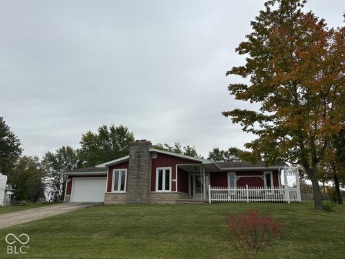 210 Hillside Dr, Hartford City, IN, 47348-8949 | Card Image