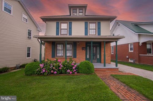 23 Ridge Ave, HANOVER, PA, 17331-2043 | Card Image