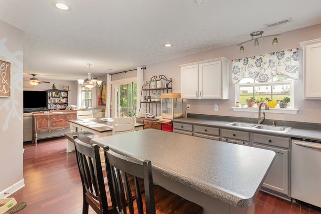 127 Baker Springs Ln, House other with 4 bedrooms, 3 bathrooms and 4 parking in Spring Hill TN | Image 14