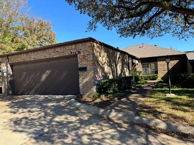 2731 Fairway Park Street, Townhouse with 2 bedrooms, 2 bathrooms and null parking in Grand Prairie TX | Image 1