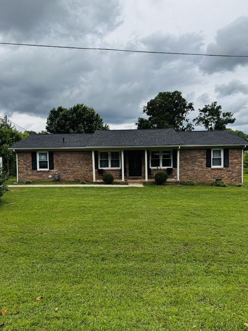 502 Circle Hill Dr, McMinnville, TN, 37110-4210 | Card Image