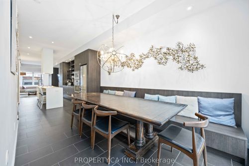 265 Roxton Rd, Toronto, ON, M6G3R1 | Card Image