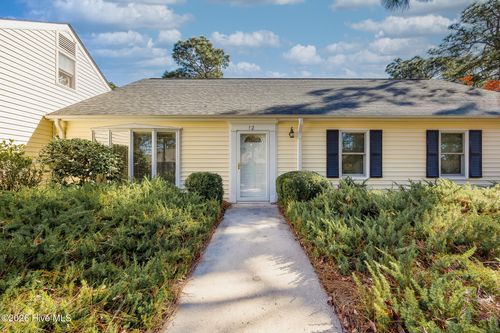 12-12 Village Green Cir, Southern Pines, NC, 28387-3209 | Card Image
