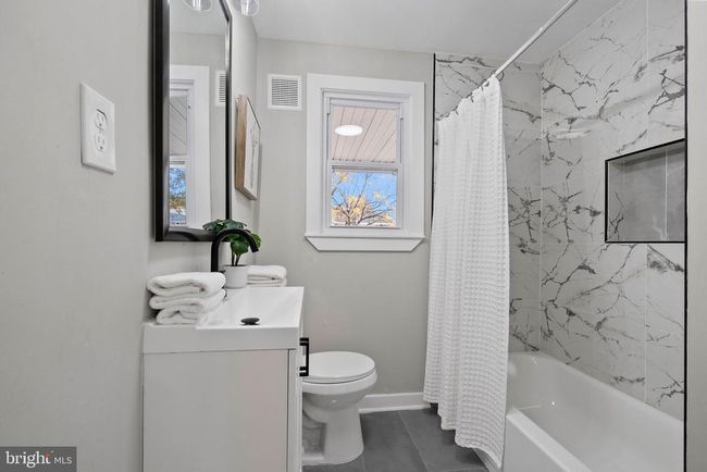 314 Stillwater Rd, House other with 5 bedrooms, 2 bathrooms and null parking in ESSEX MD | Image 13