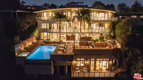 1535 Umeo Rd, Pacific Palisades, CA, 90272-2749 | Card Image