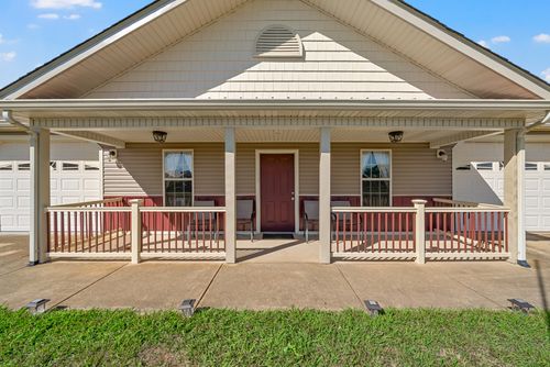 3678 Buckeye Rd, Cumberland City, TN, 37050-7111 | Card Image