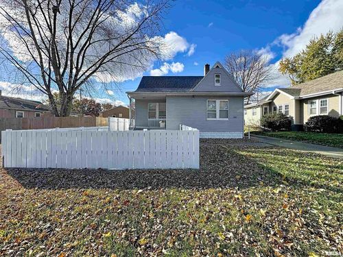 2350 38th St, Rock Island, IL, 61201-5156 | Card Image