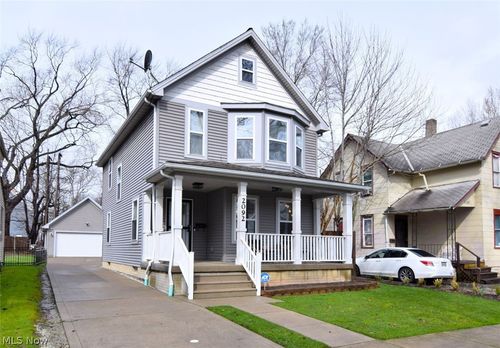 2092 W 81st St, Cleveland, OH, 44102-4161 | Card Image