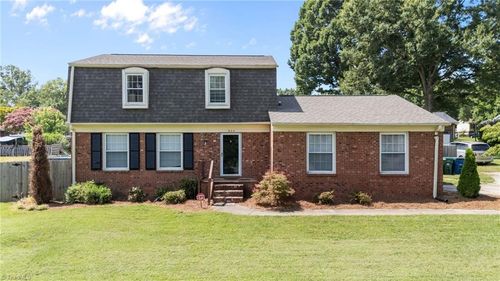 604 Lewisville Clemmons Rd, Lewisville, NC, 27023-9642 | Card Image
