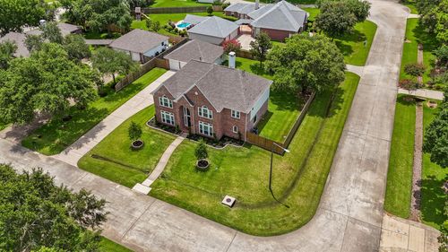 403 Trail Head St, Friendswood, TX, 77546-8405 | Card Image