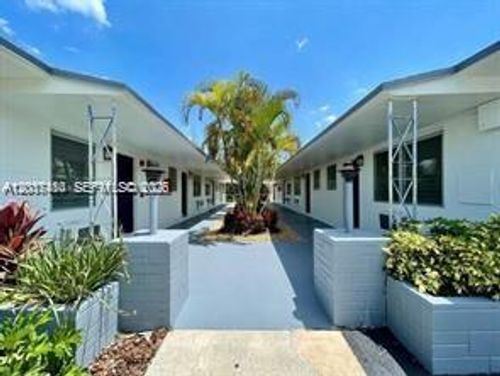 357-13035 Emerald Dr, North Miami, FL, 33181-1908 | Card Image