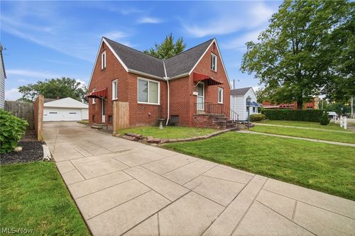 13917 Emery Avenue, Cleveland, OH, 44135 | Card Image