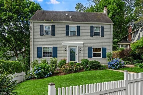 138 Alexander Ave, Montclair, NJ, 07043-2037 | Card Image