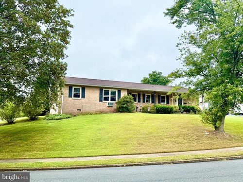 322-320 Griffith Dr, DOUGLASSVILLE, PA, 19518-1407 | Card Image