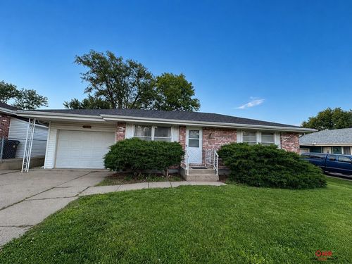 7130 Walker Ave, Lincoln, NE, 68507-2767 | Card Image