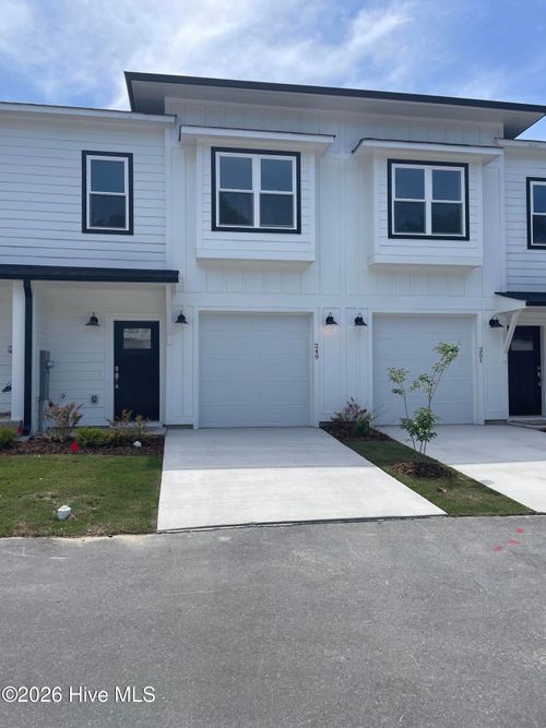 249-249 Townhome Ln, Southern Pines, NC, 28387-7447 | Card Image